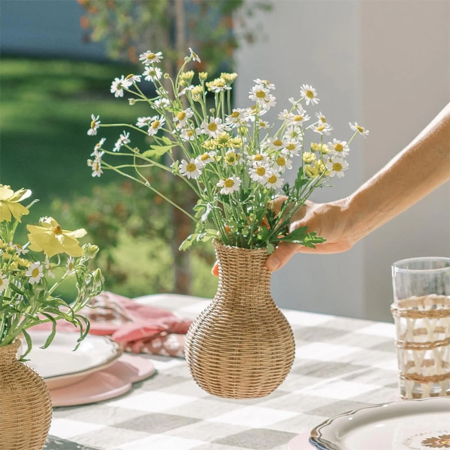 Easter Tablescape Box, (8 place settings)