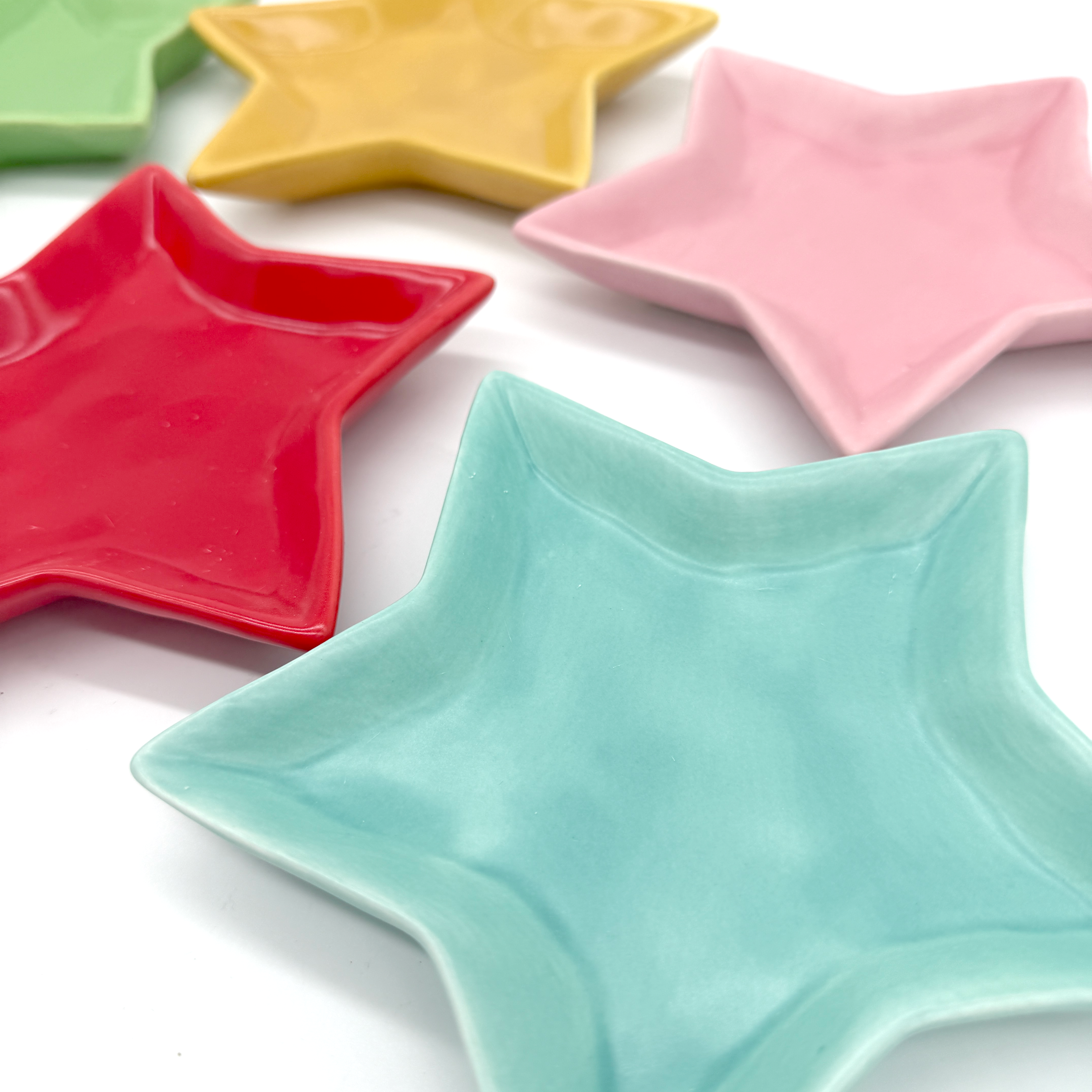 Stoneware Star Dishes S/4