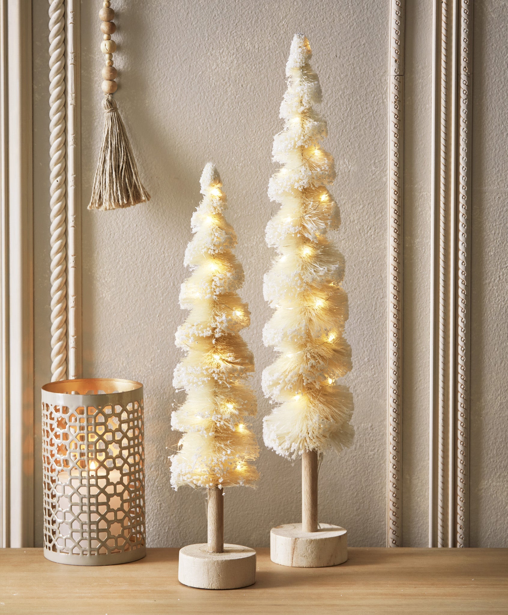 SNOWTIPPED SPIRAL SISAL TREE TL
