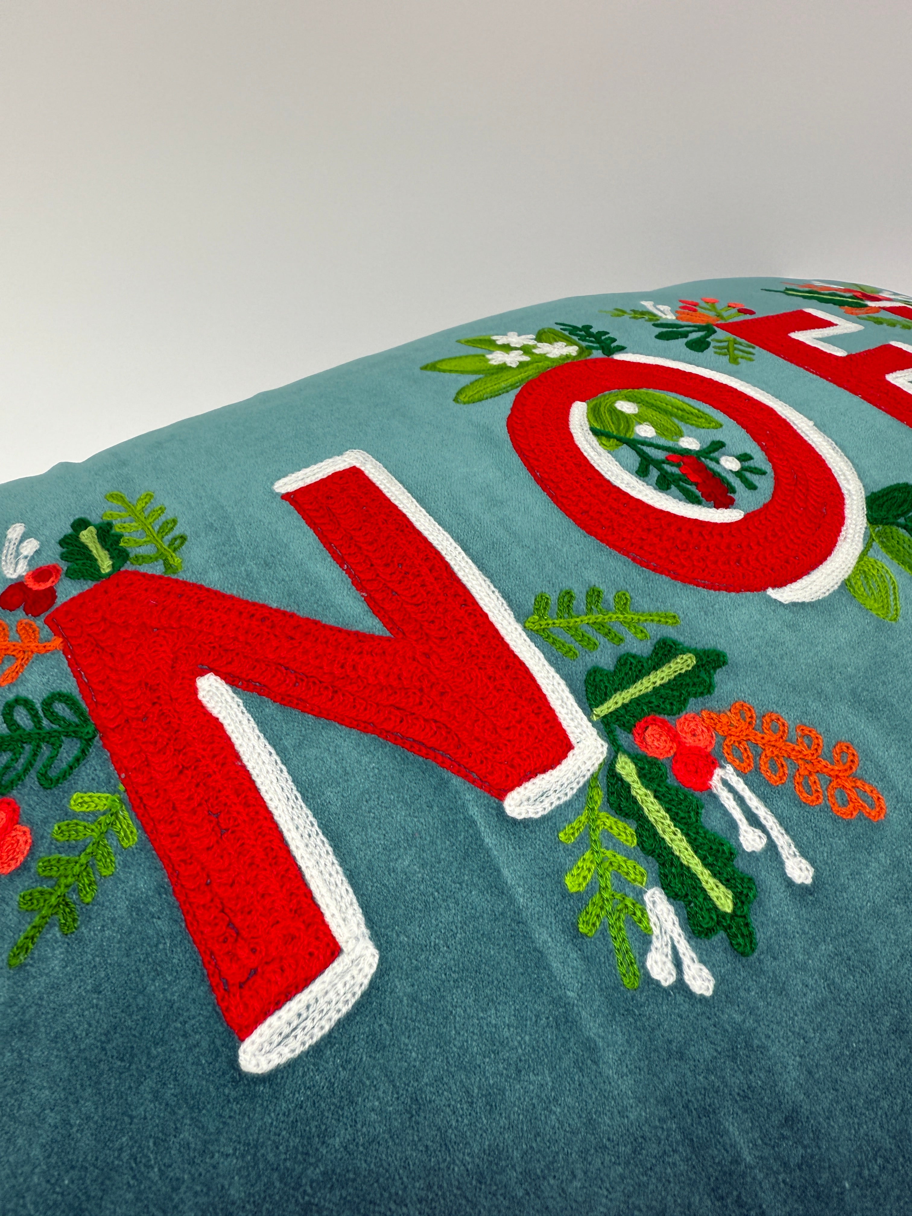 NOEL CHRISTMAS PILLOW  |  15.5" x 23.5"