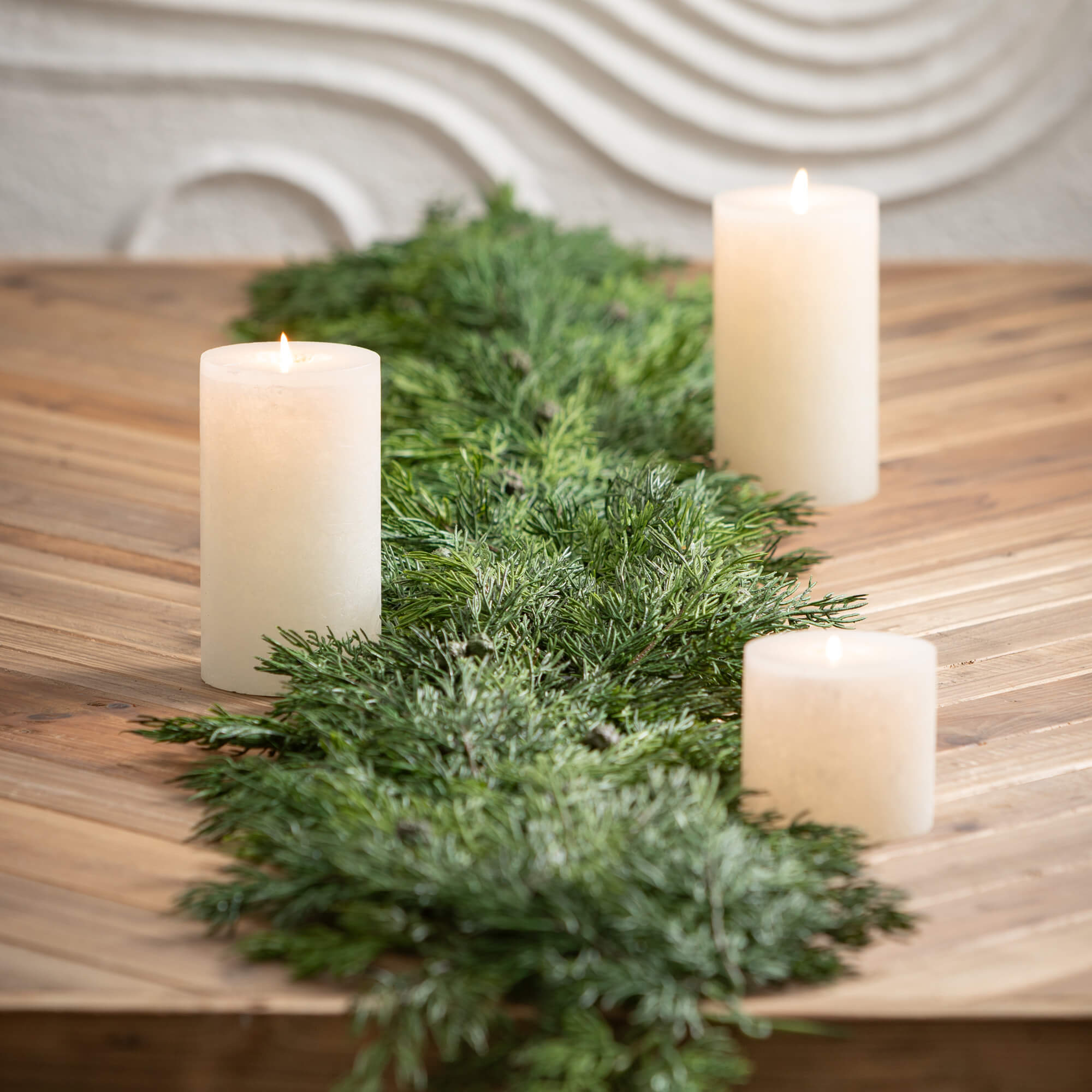 LUSH CYPRESS & BERRY GARLAND - 6'4"