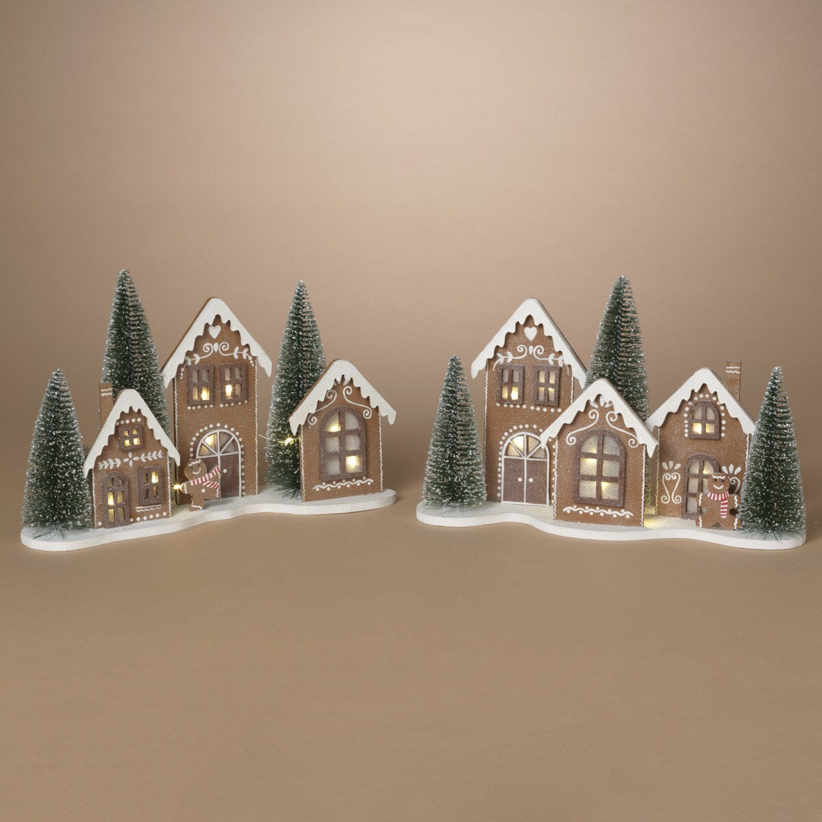 WOOD GINGERBREAD HOUSE W/TREE