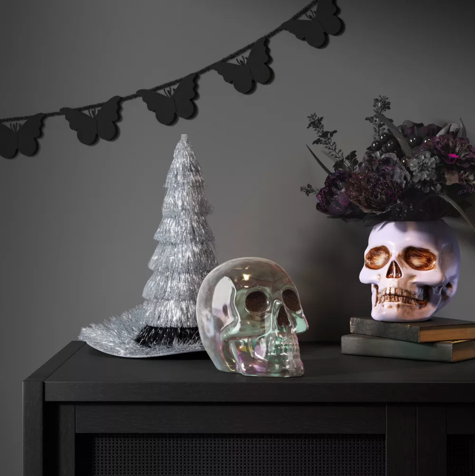 IRIDESCENT SKULL DECOR FIGURINE