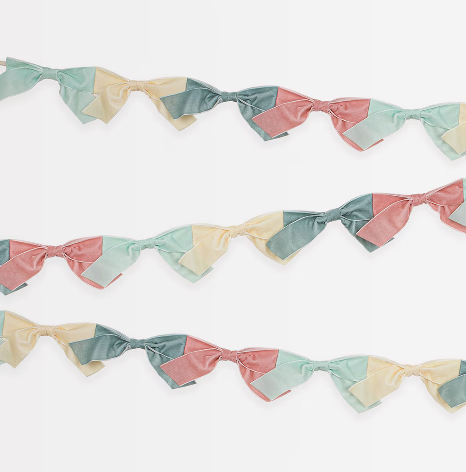 Velvet Bow Garland