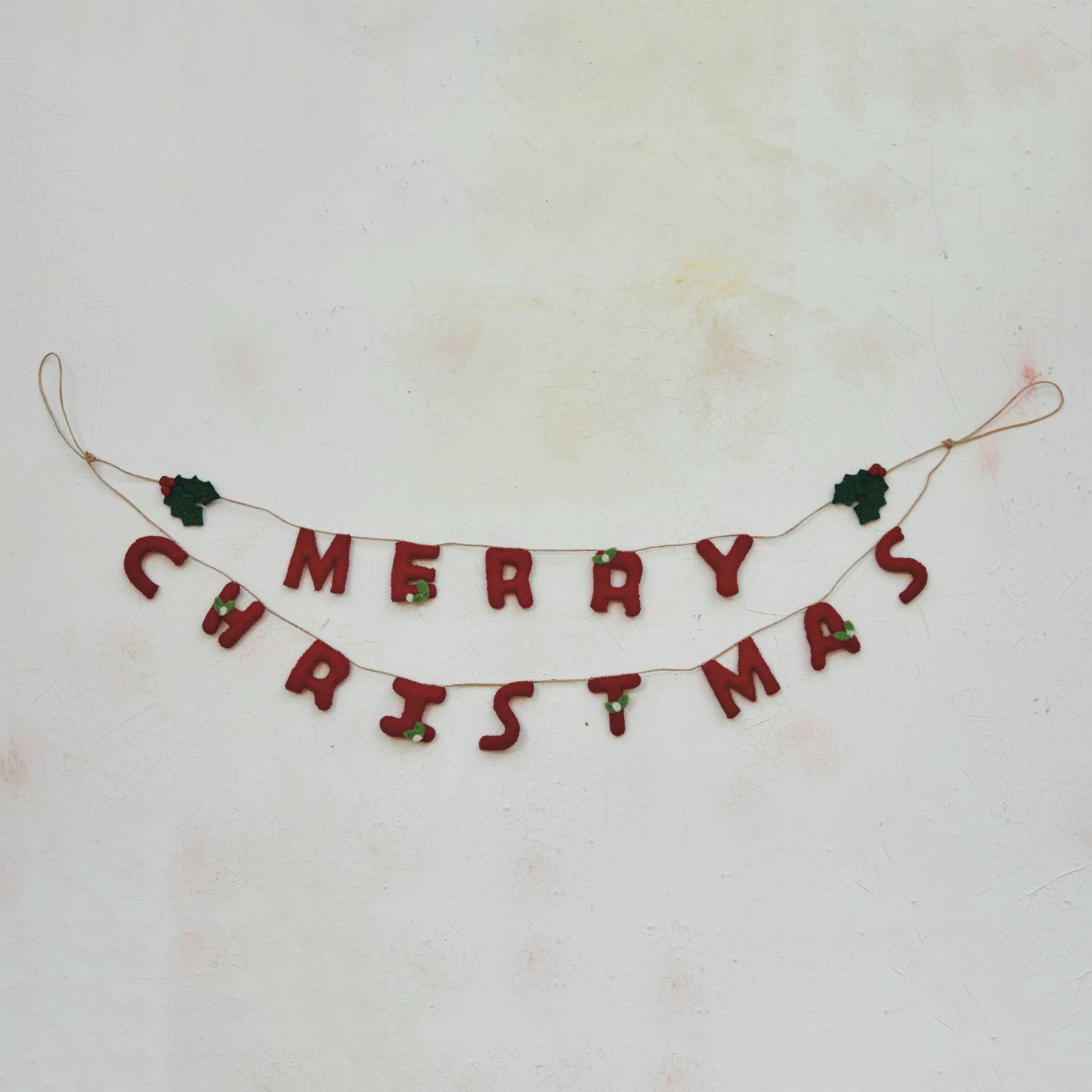 Wool Garland w/ Holly Leaves & Berries "Merry Christmas"