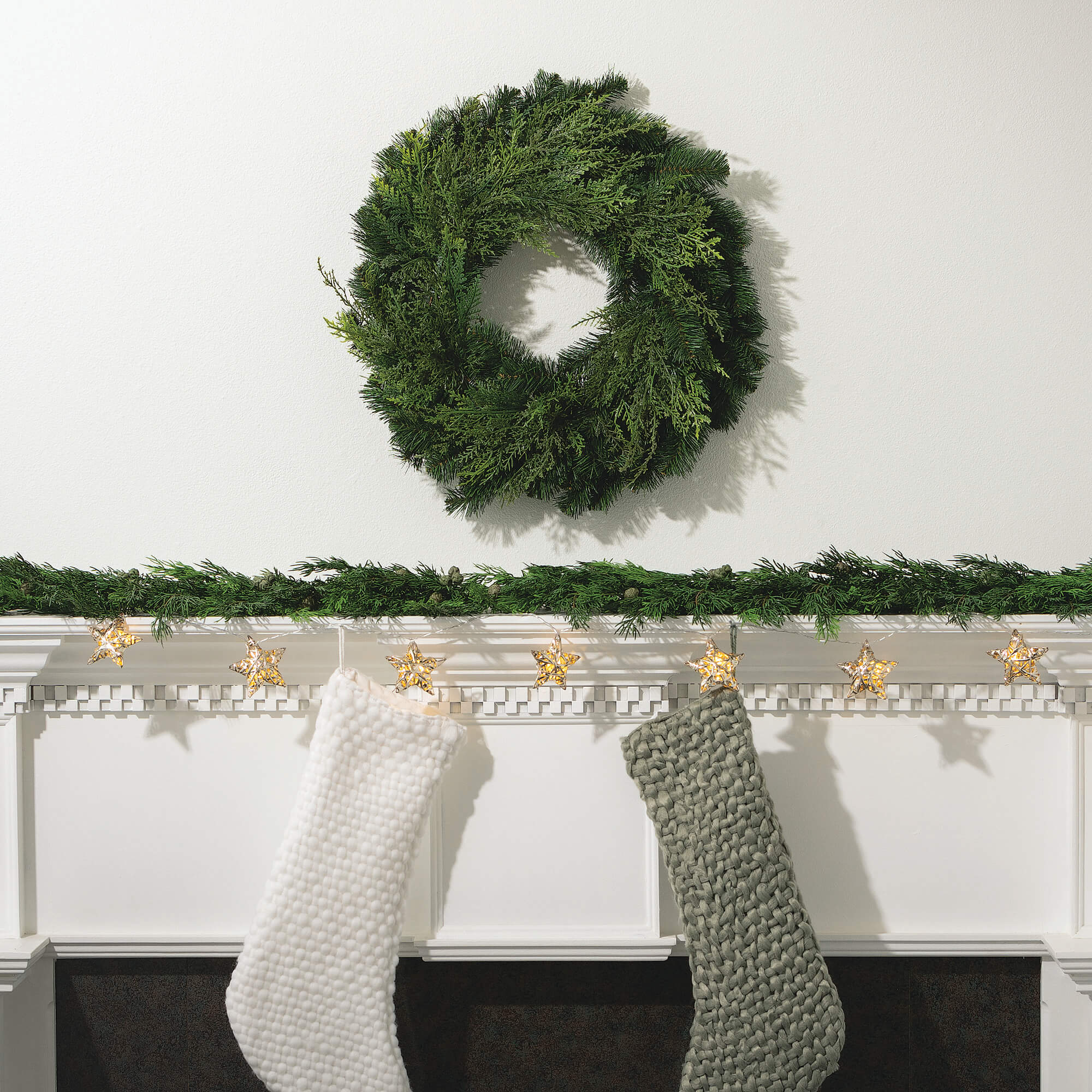 LUSH CYPRESS & BERRY GARLAND - 6'4"