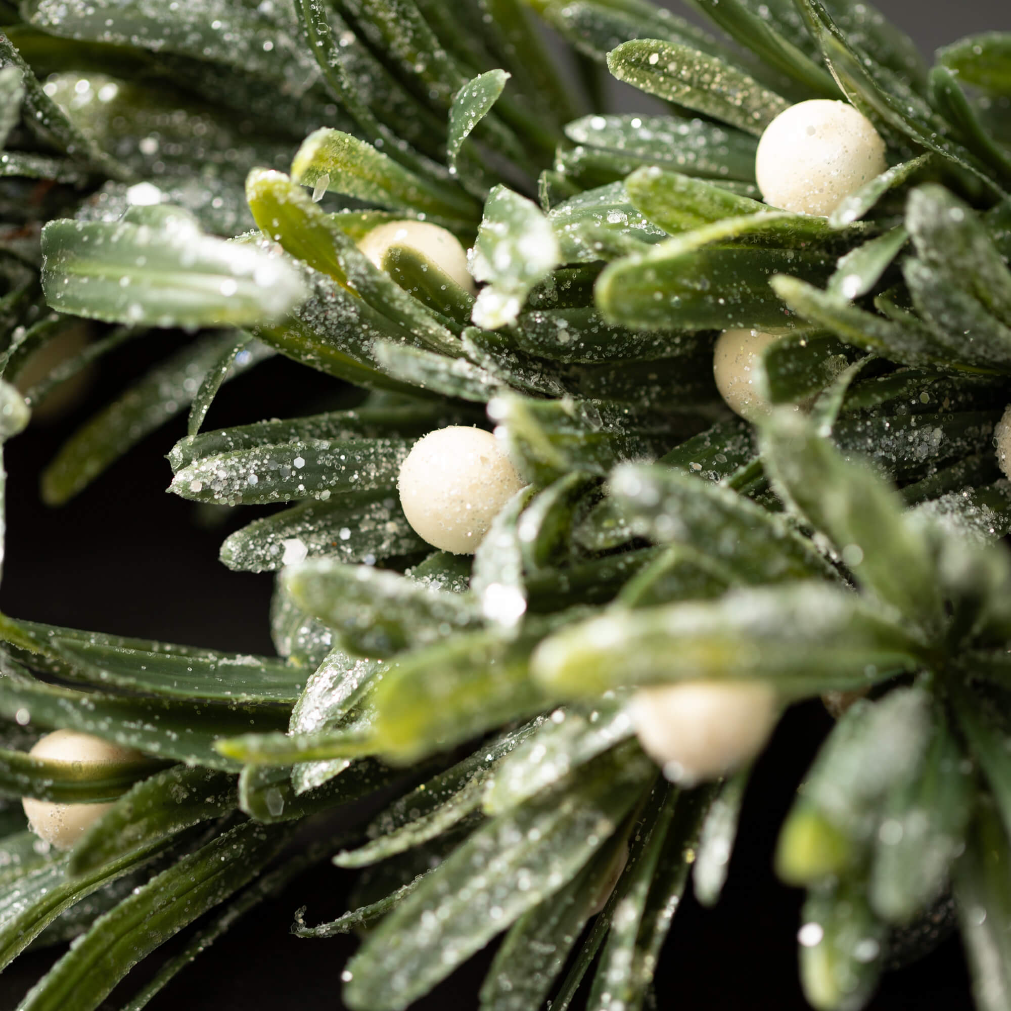 4.5" MISTLETOE RING
