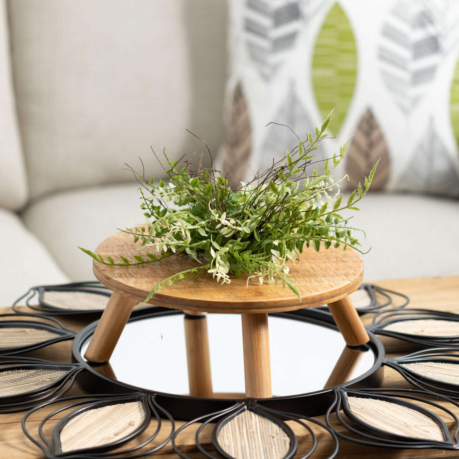WOOD RISER