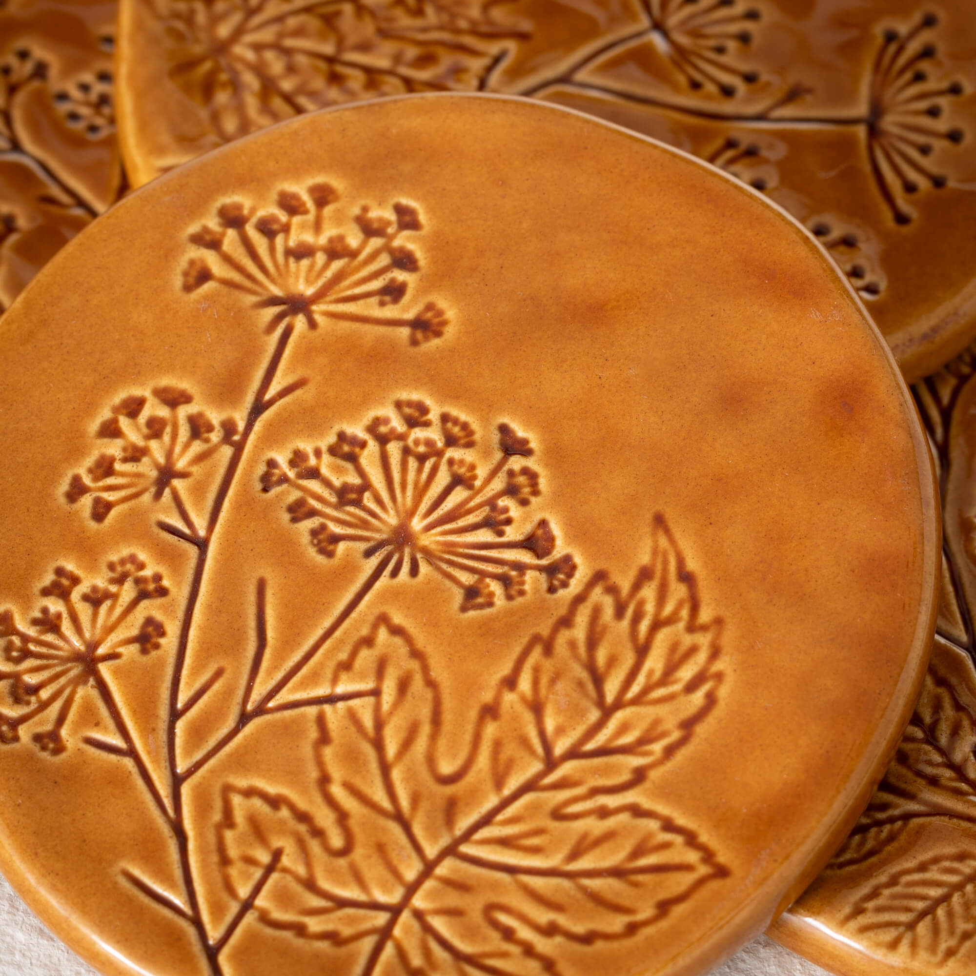 EMBOSSED FOLIAGE COASTER SET 4