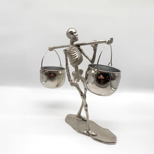 SKELETONS CANDY CAULDRON DISPLAY