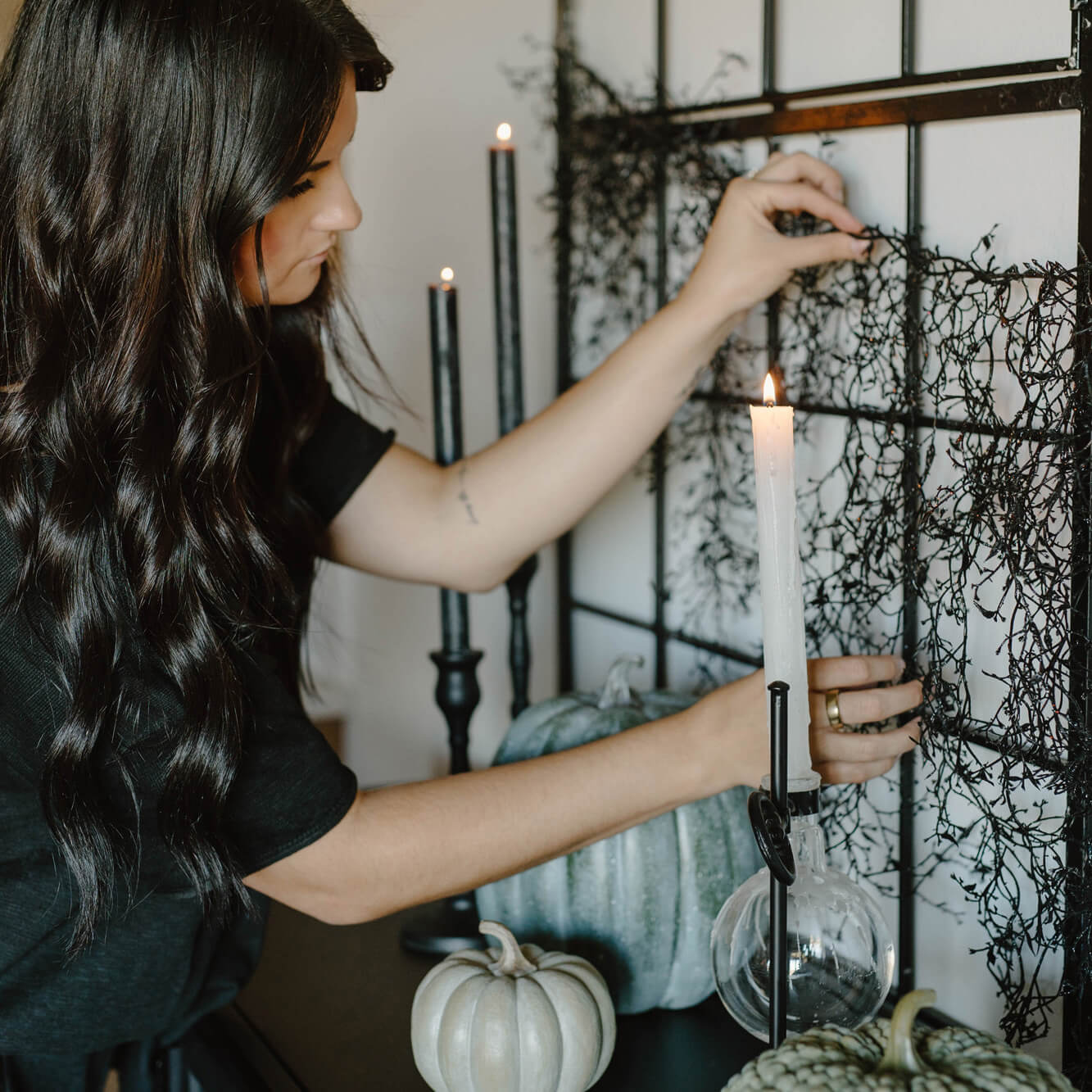 BLACK HALLOWEEN DROP GARLAND